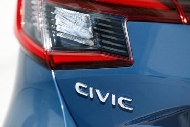 2025 Honda Civic LX e:HEV vs Audi A3 35 TFSI Sportback: Spec battle