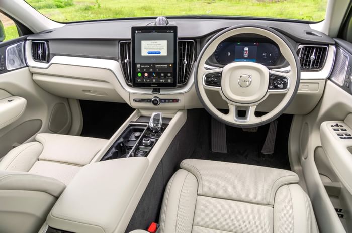 2025 Volvo XC60 facelift interior 2025 Volvo XC60 facelift interior