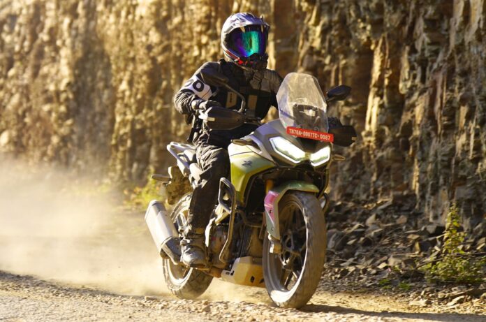 TVS-Apache-RTX-300-review-ADV-done-right.jpg