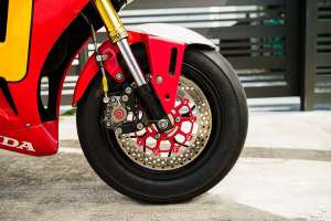 A Honda Grom street racer with a two-stroke moto, by Cohn Racers, USA